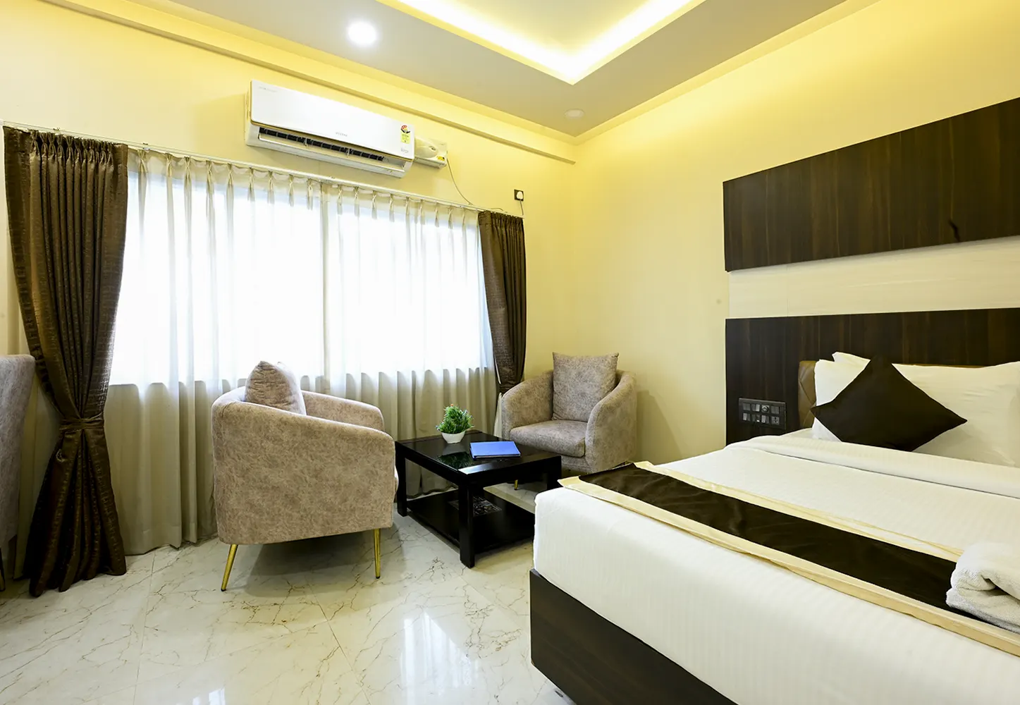 Room Gallery Image 5