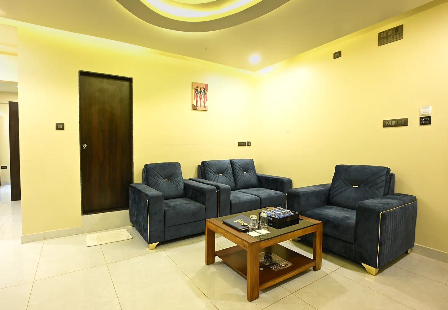 Room Gallery Image 2