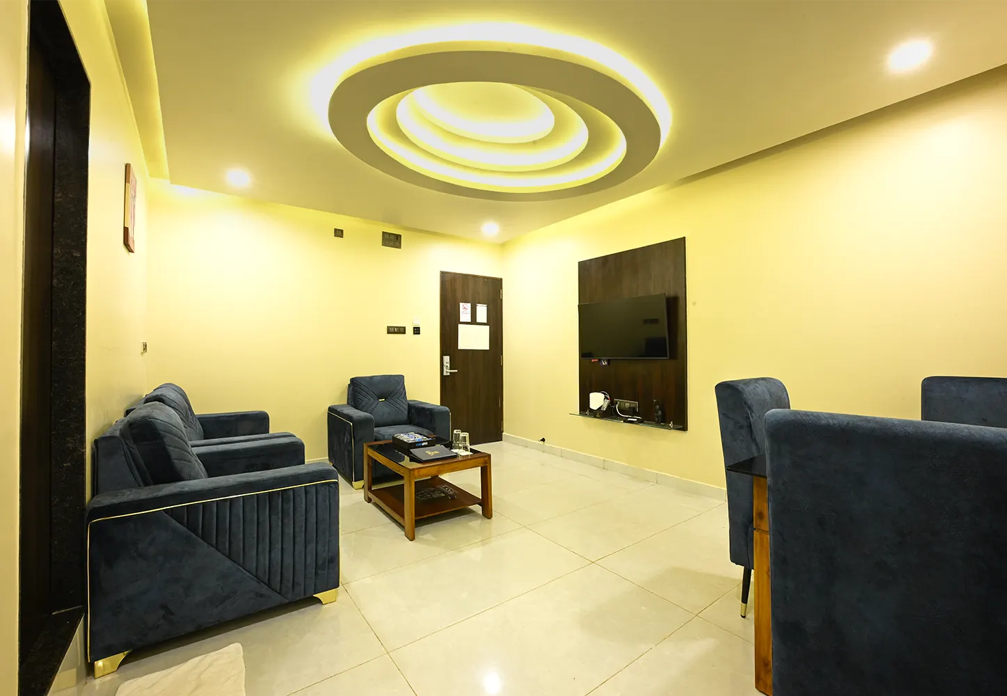 Room Gallery Image 3