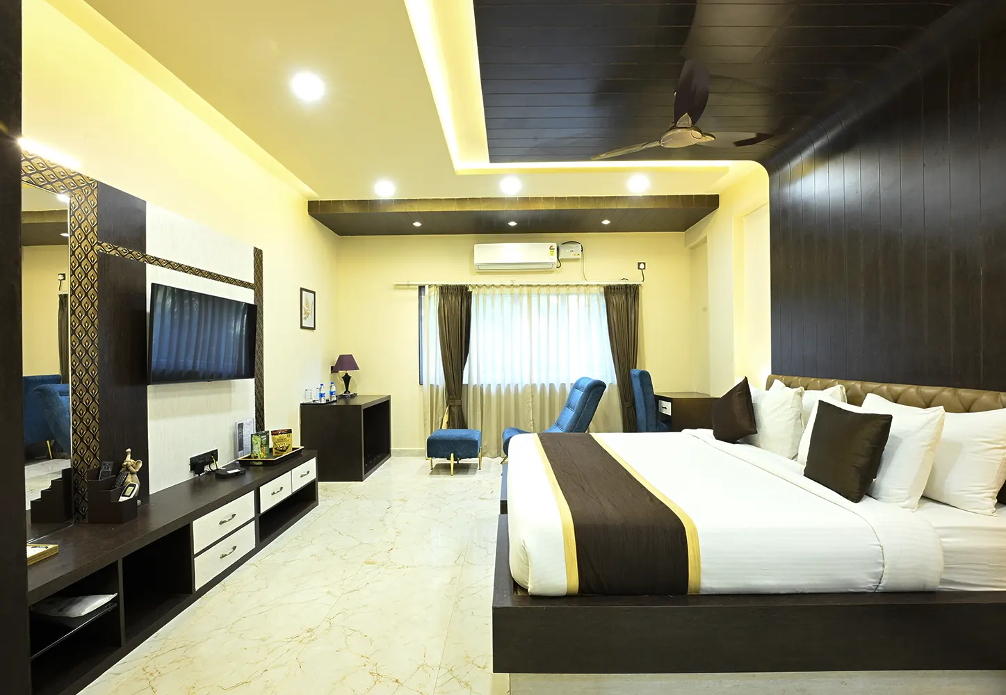 Room Gallery Image 3